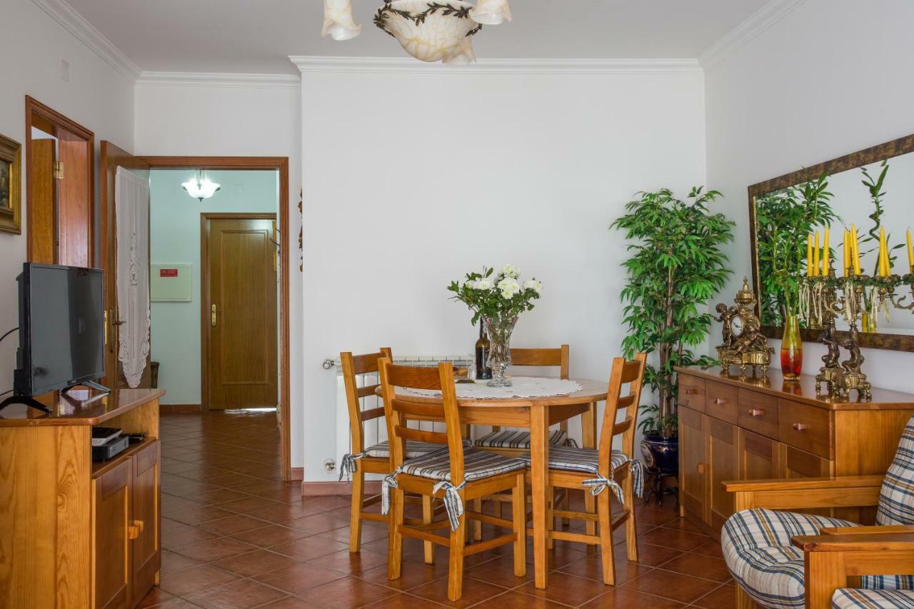 Elegant Sea View Apartment Nazaré Extérieur photo