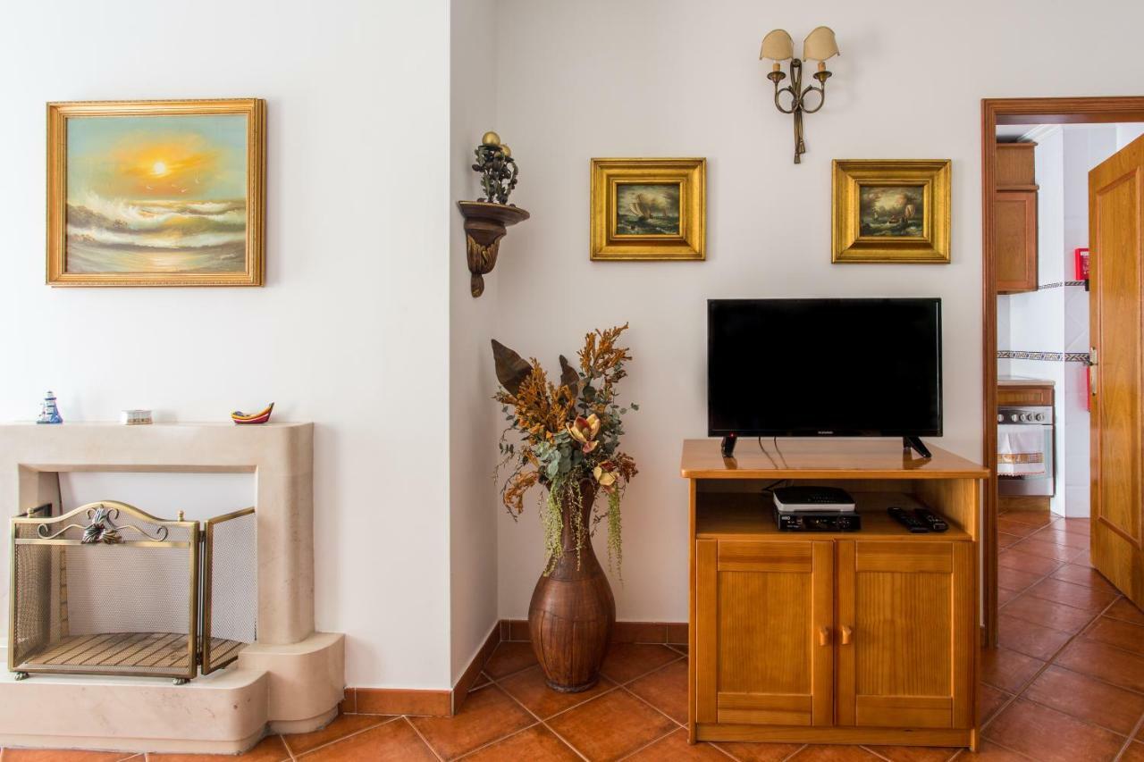 Elegant Sea View Apartment Nazaré Extérieur photo