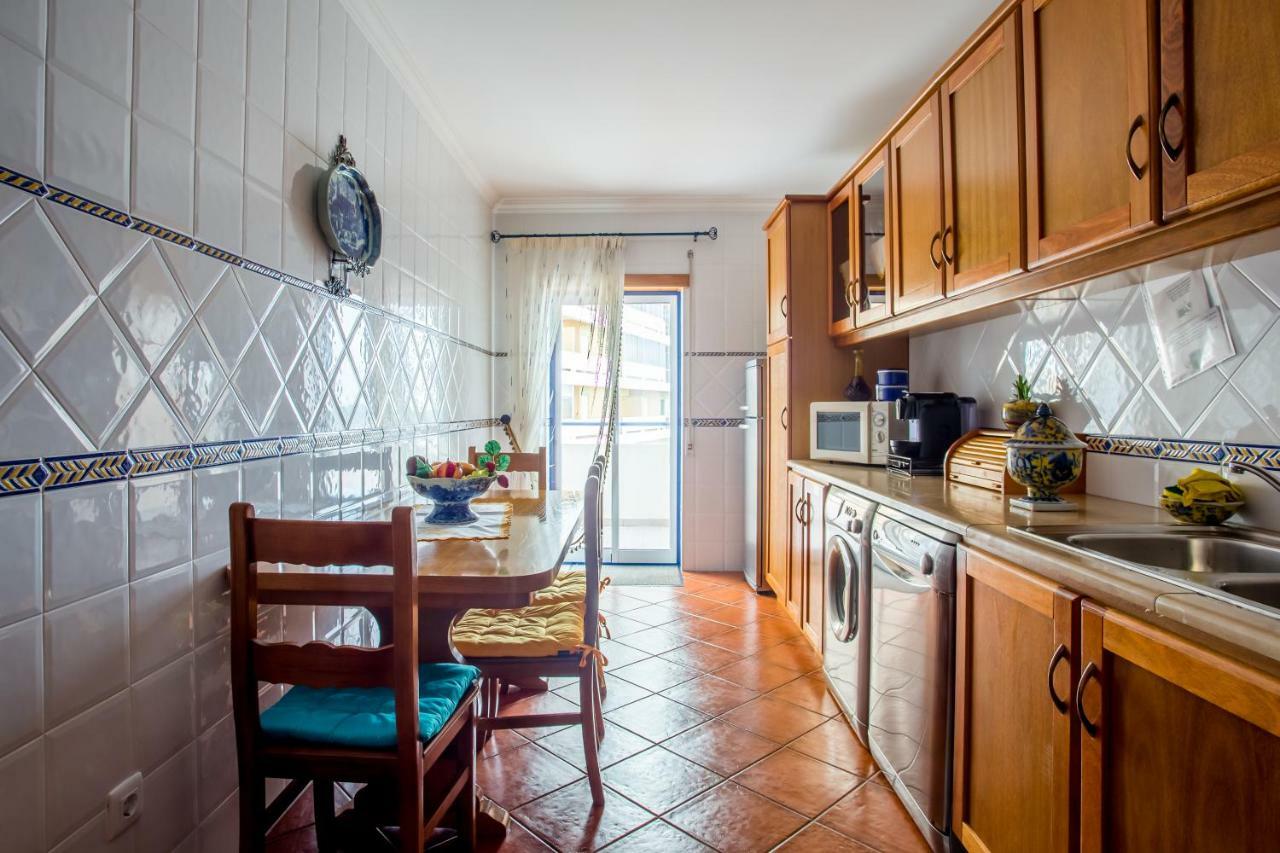 Elegant Sea View Apartment Nazaré Extérieur photo